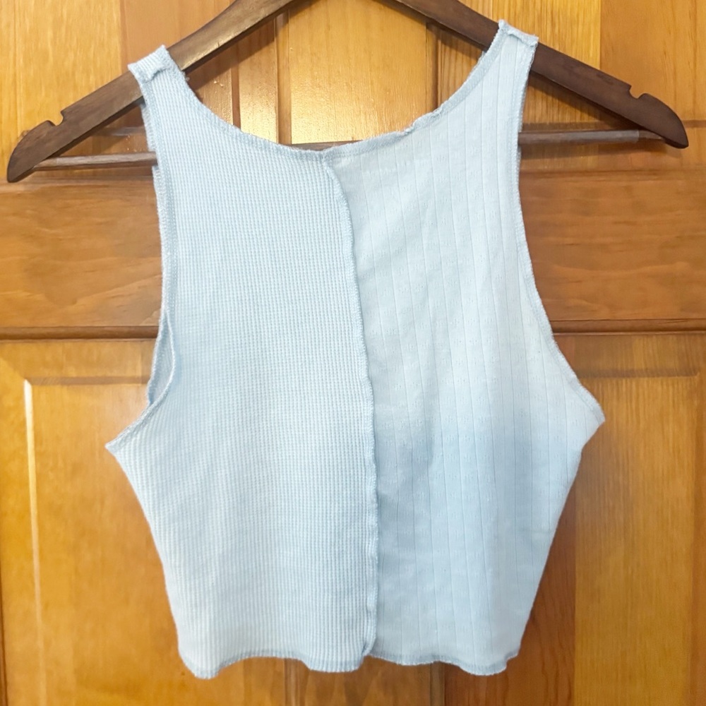 American Eagle Ladybug Babydoll Tee Womens Sz Medium Light Blue Cropped Tank Top - Picture 6 of 8